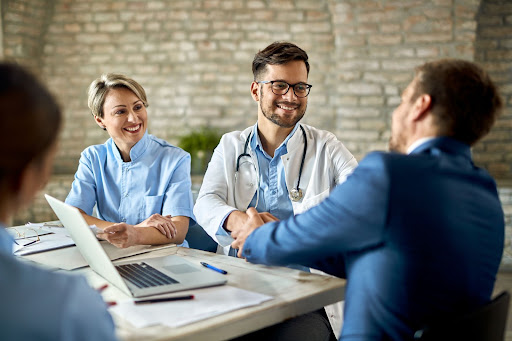 8 Key Strategies for Healthcare Recruiting in 2023